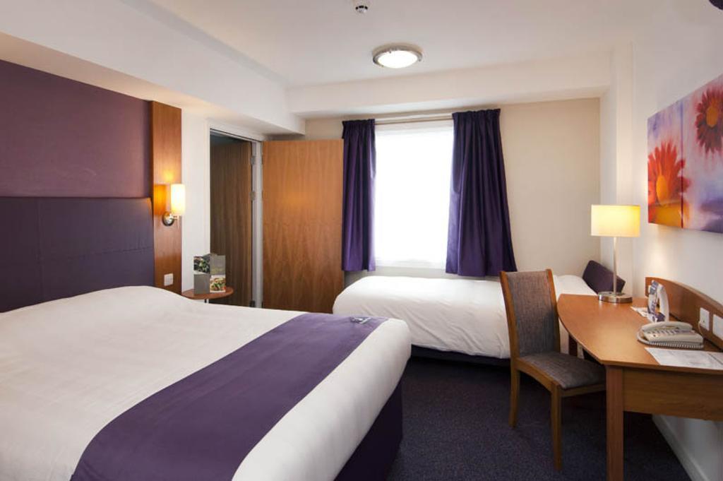 Premier Inn London Croydon Town Centre Ruang foto