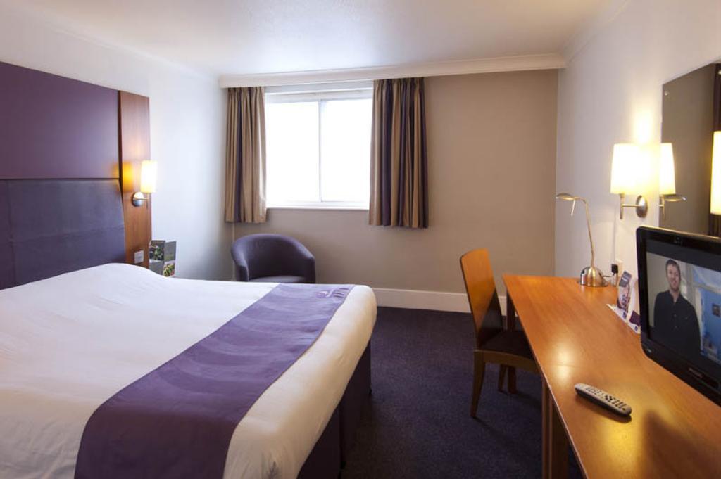 Premier Inn London Croydon Town Centre Ruang foto