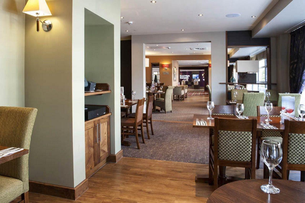 Premier Inn London Croydon Town Centre Bagian luar foto